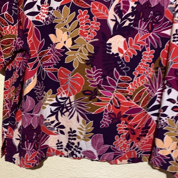 Erika Top Blouse 3X Red Purple Floral Short Sleeve Front Buttons Cotton Rayon - Picture 11 of 13
